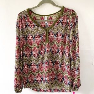 NWT Xhilaration Abstract Print Blouse